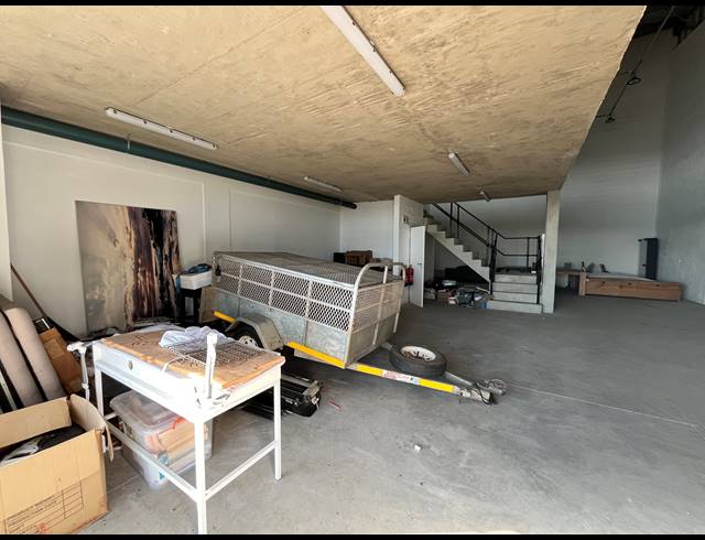 211M² FACTORY FOR SALE IN SHAKAS HEAD